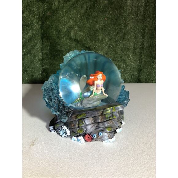 Other - Disney Showcase Ariel from The Little Mermaid 100 MM Waterball NO CHIPS